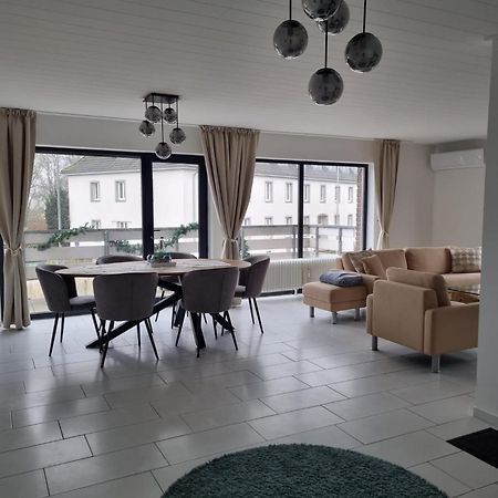 Ferienwohnung Am Rheinpark 엠메리흐 외부 사진