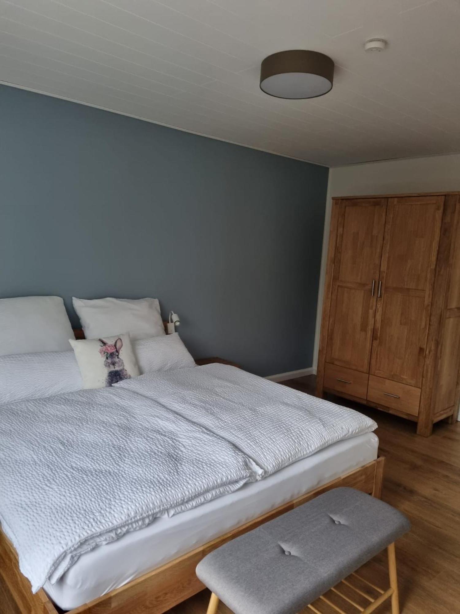 Ferienwohnung Am Rheinpark 엠메리흐 외부 사진