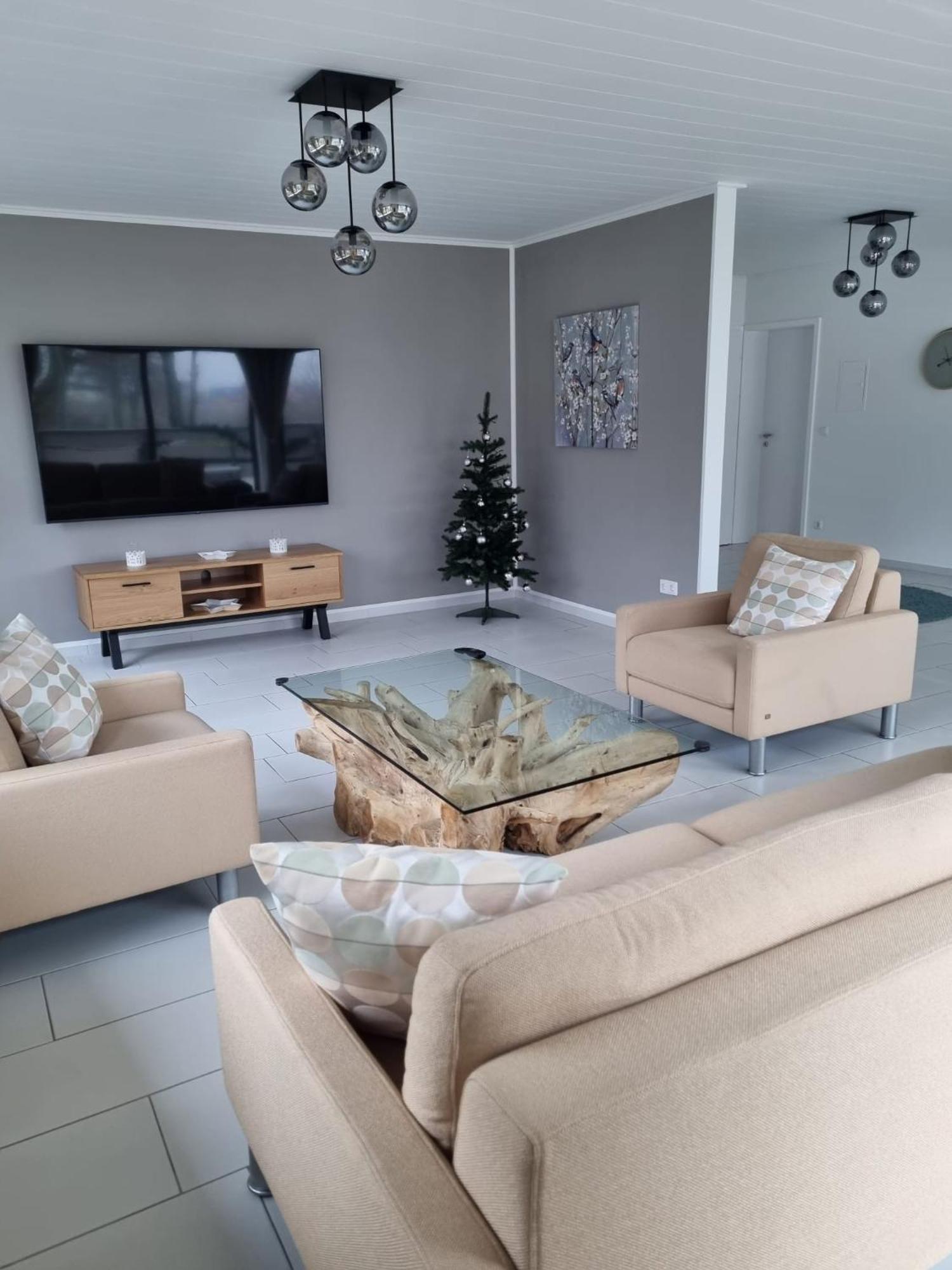 Ferienwohnung Am Rheinpark 엠메리흐 외부 사진